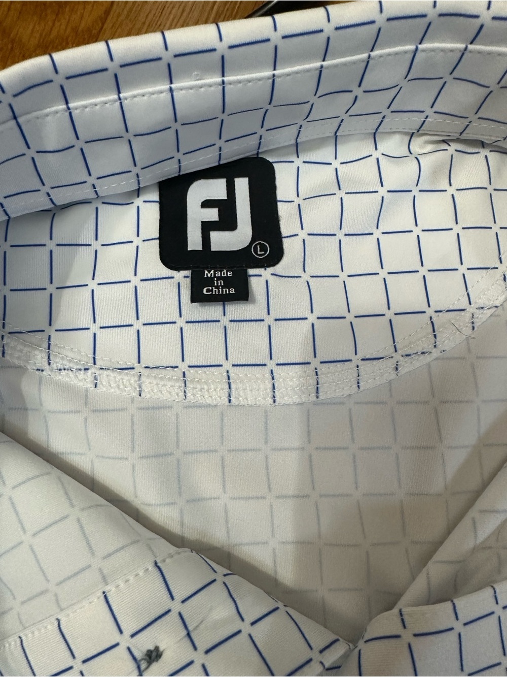 NWT FootJoy Men’s Large White Polo with Navy Grid Pattern see measurements - Picture 2 of 8